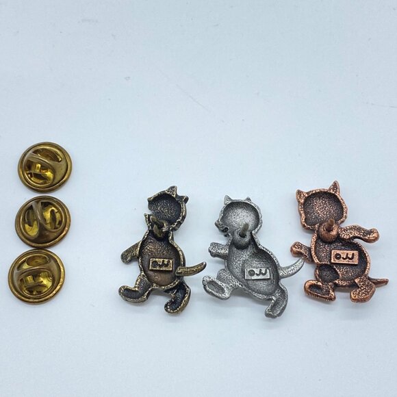 Set Of 3 Vintage Cat Lapel Pins Bronze Silver Gold Tones Secure Backings Retro - Picture 3 of 8